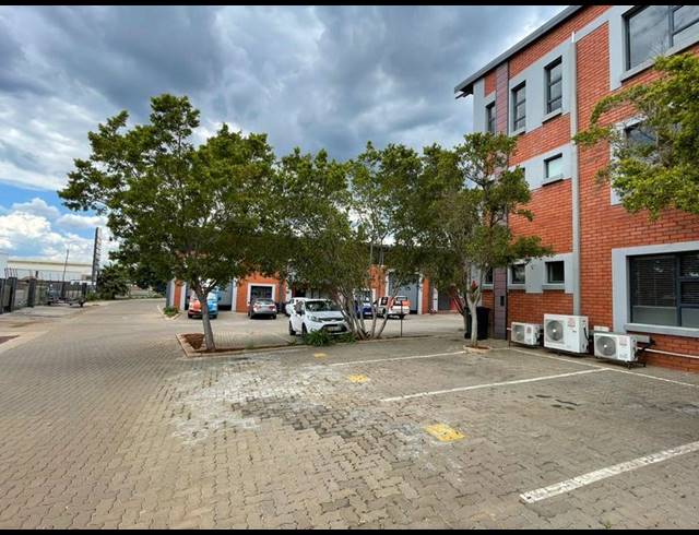 INDUSTRIAL PROPERTY TO RENT IN HENNOPSPARK